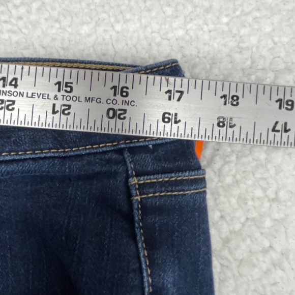 Women’s Blue 14 American Eagle Stretch Short Capri’s - Picture 15 of 15